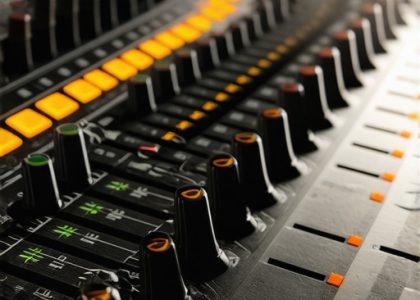 Stop the Hiss: 4 Pro Settings for Deep 2026 Audio [Tested]